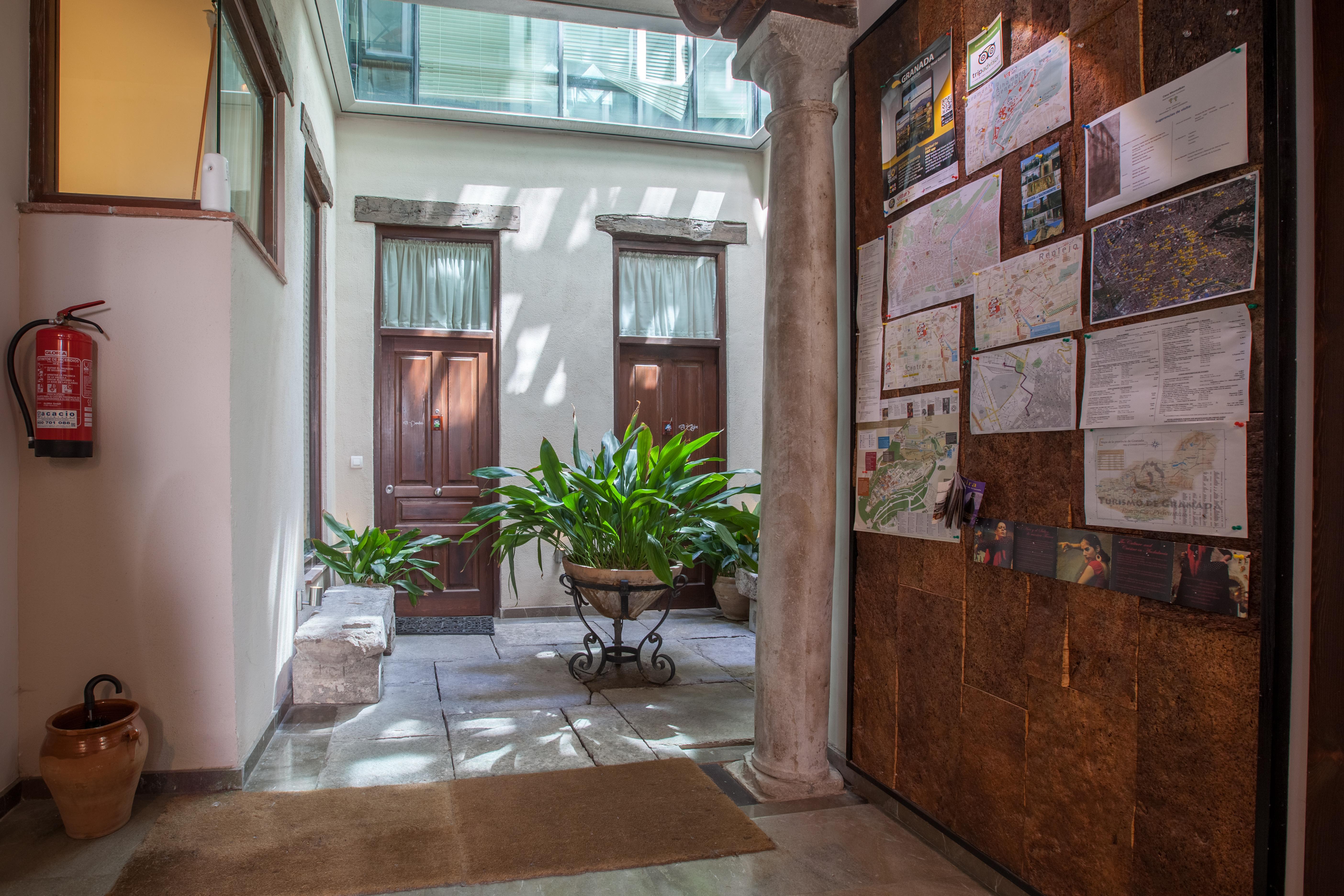 Casa Montalban Apartamentos Turisticos Granada Dış mekan fotoğraf